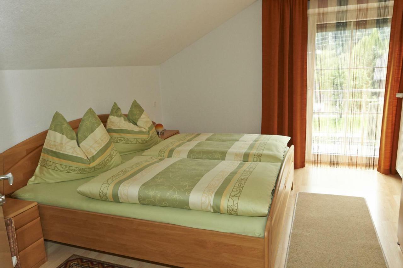 Ferienhaus Jantscher Flattach Zimmer foto